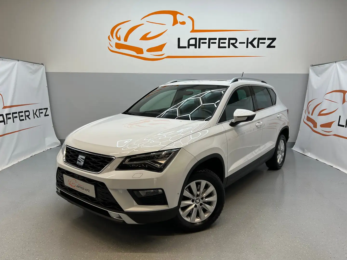 SEAT Ateca Xcellence 1,4 TSI PANO 360° KAMERA ACC PDC Weiß - 1