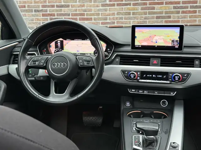 Audi A4 Avant view 9