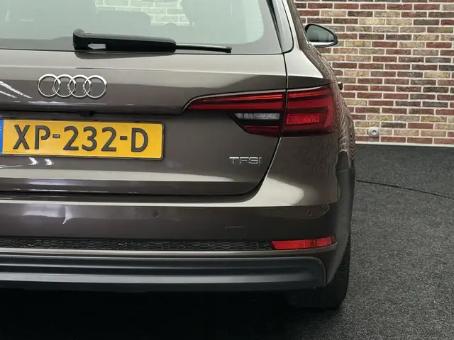 Audi A4 view 20