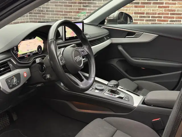 Audi A4 view 29