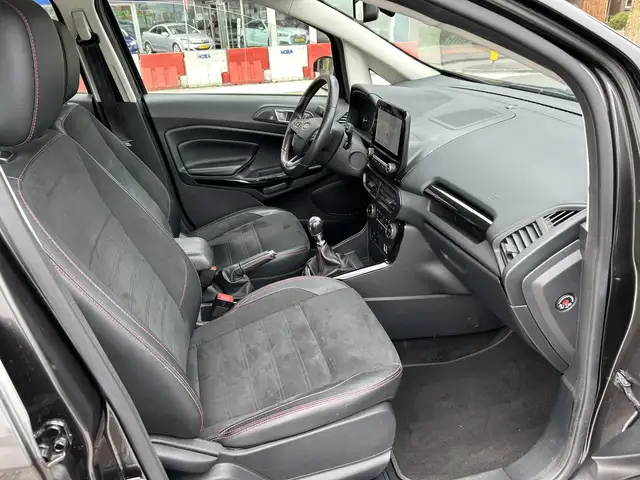 Ford Ecosport view 3