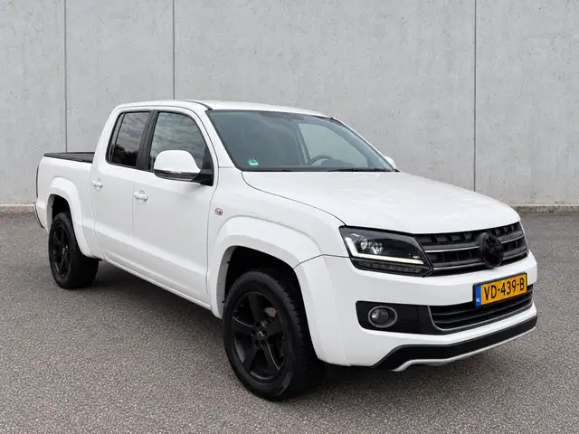 Volkswagen Amarok 2.0 TDI 4x4 AUT Highline R Line Stuur Xenon Koplam