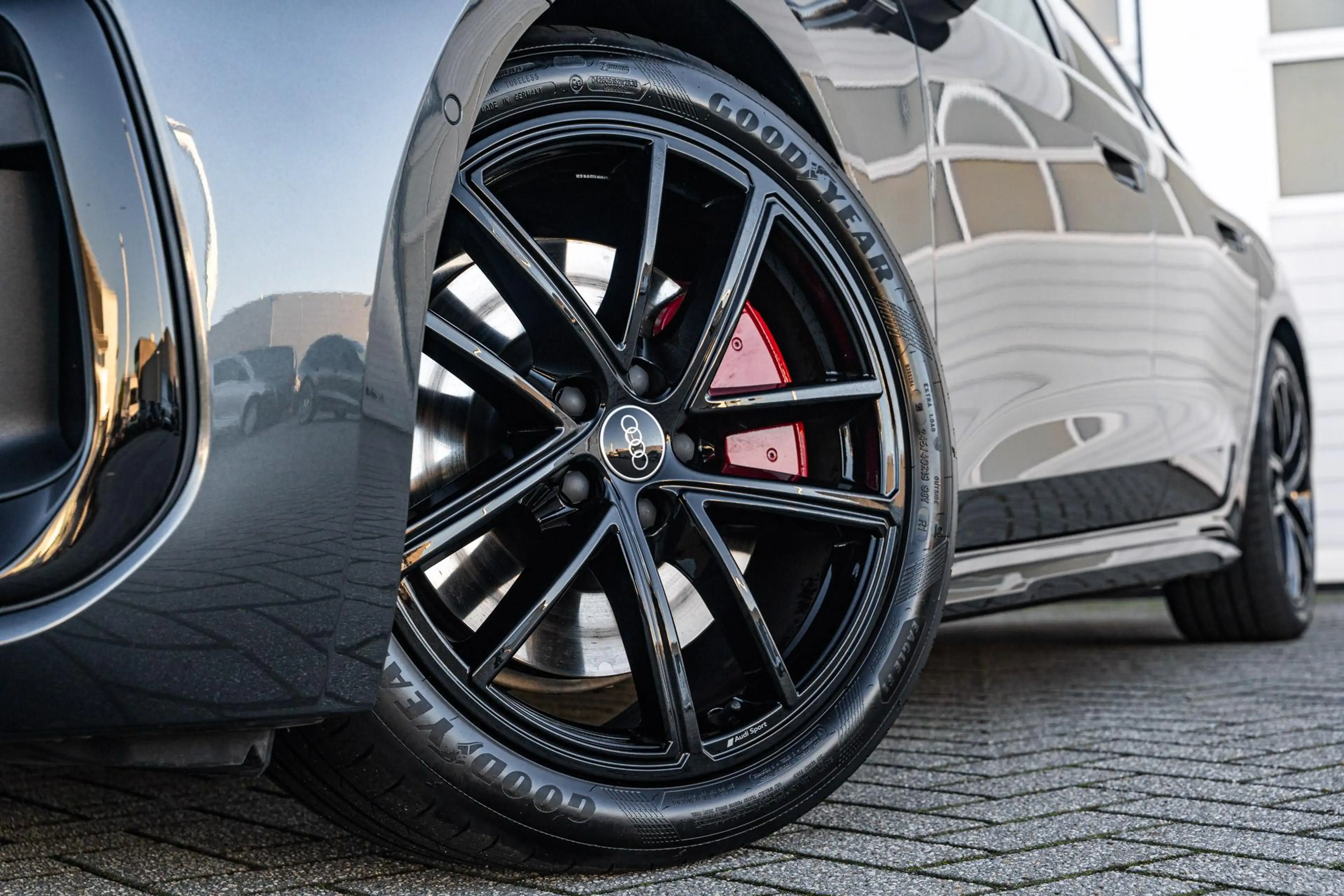 Audi A5 Avant 2.0 e-hybrid 367pk quattro S edition Competi — photo 12