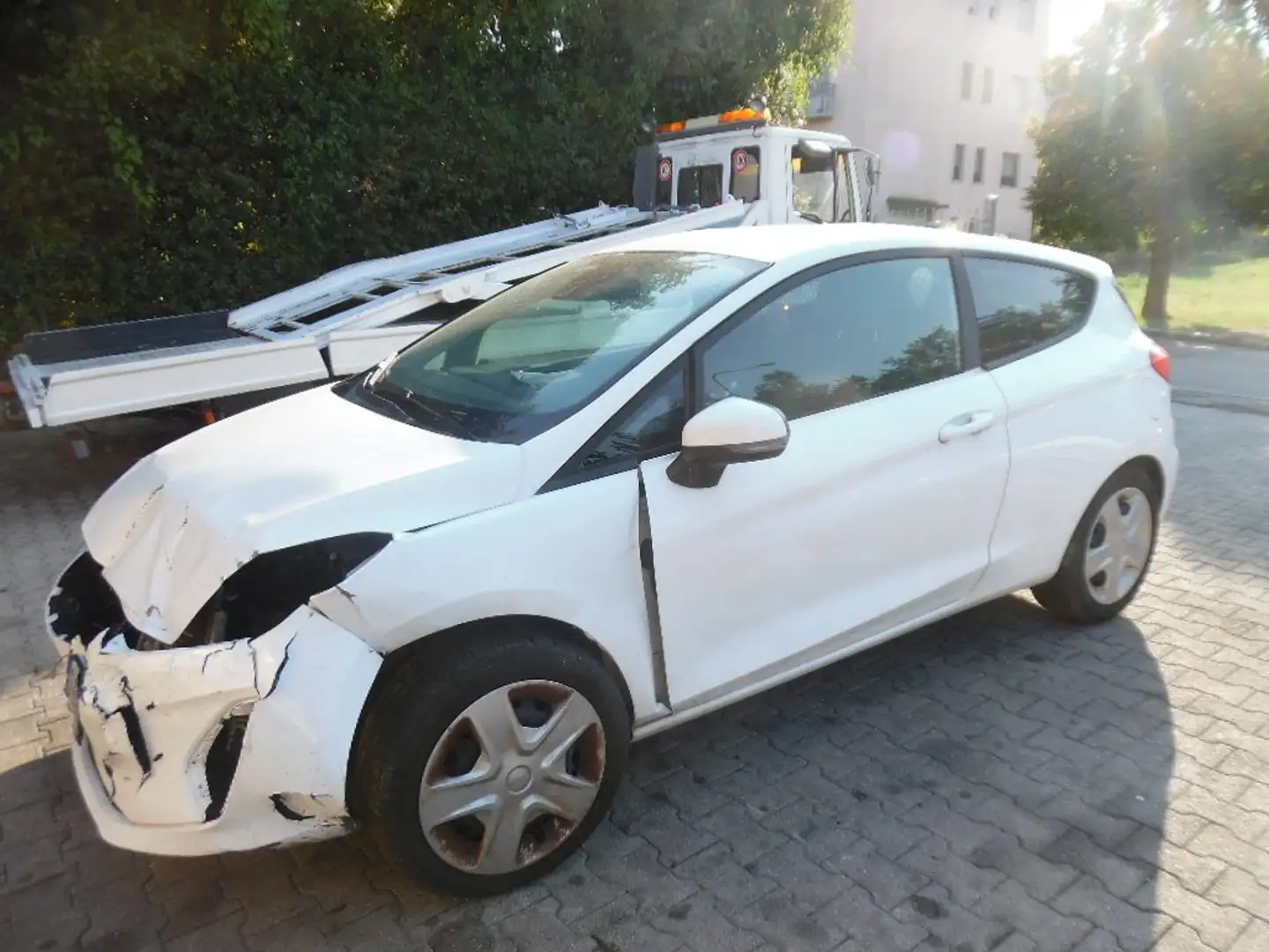 Ford Fiesta VAN Weiß - 2
