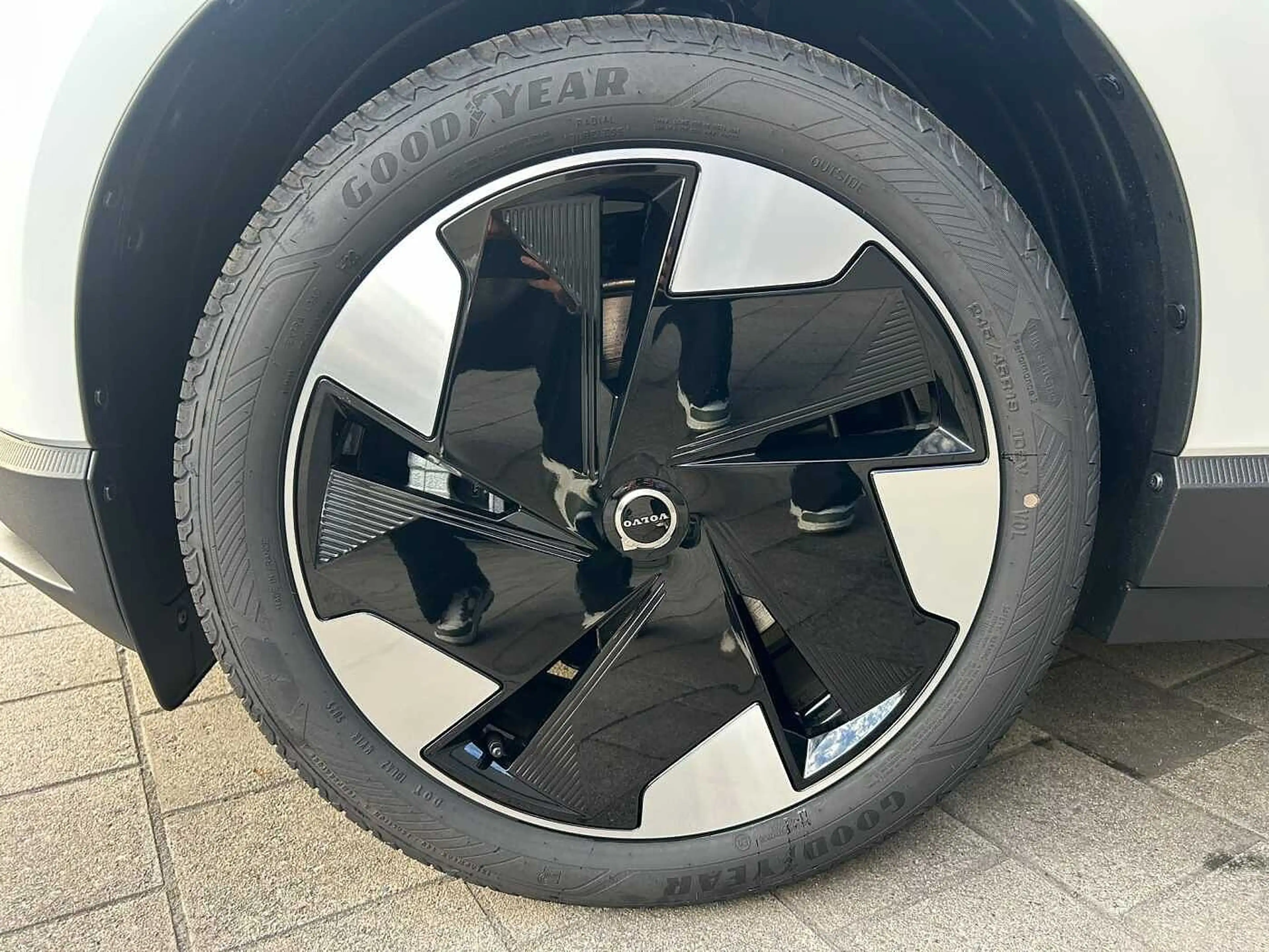 Volvo EX30 Core, Extended Range, ' NIET INGESCHREVEN ' — photo 12