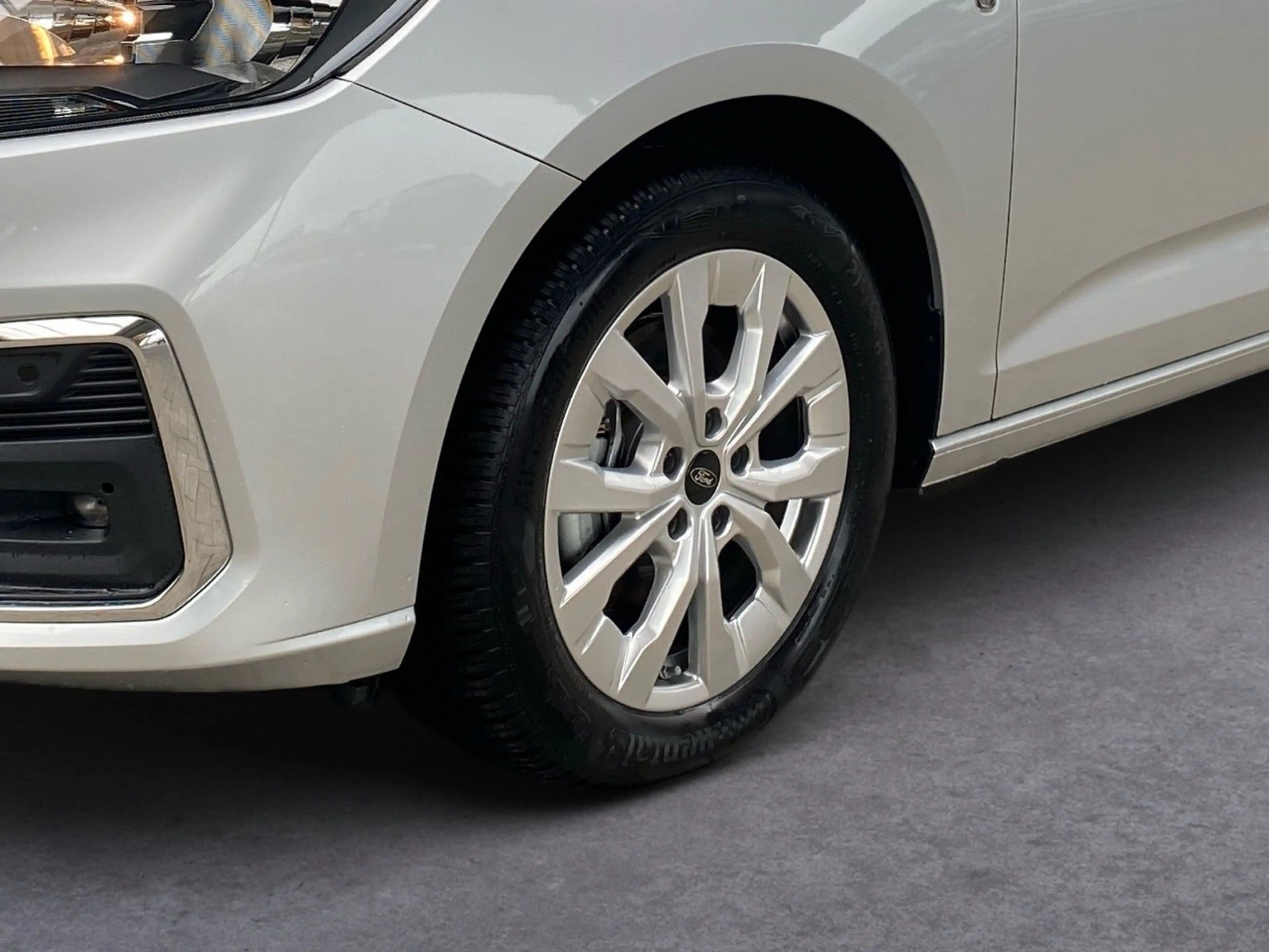 Ford Tourneo Connect Titanium Automatik — photo 6