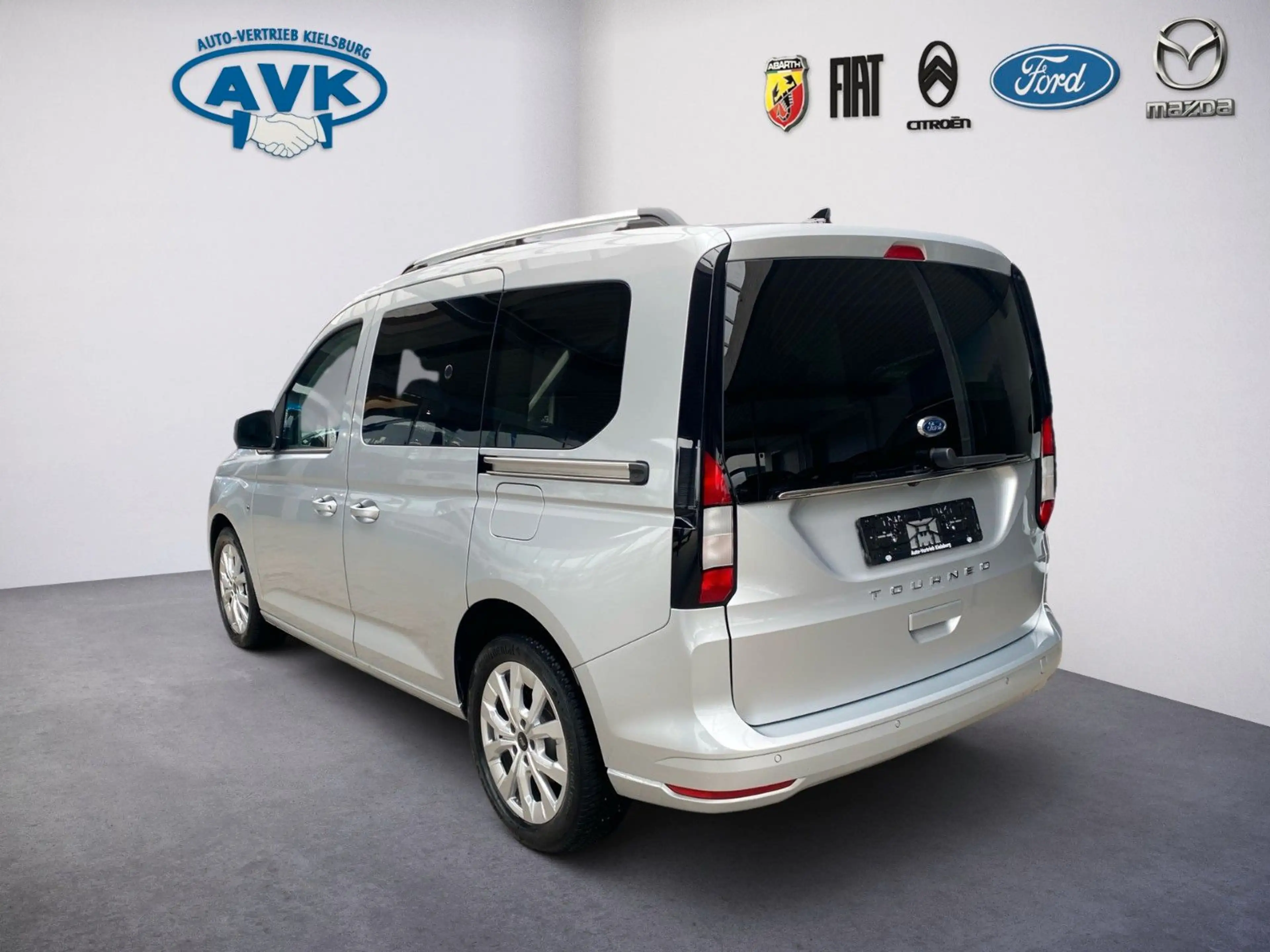 Ford Tourneo Connect Titanium Automatik — photo 3