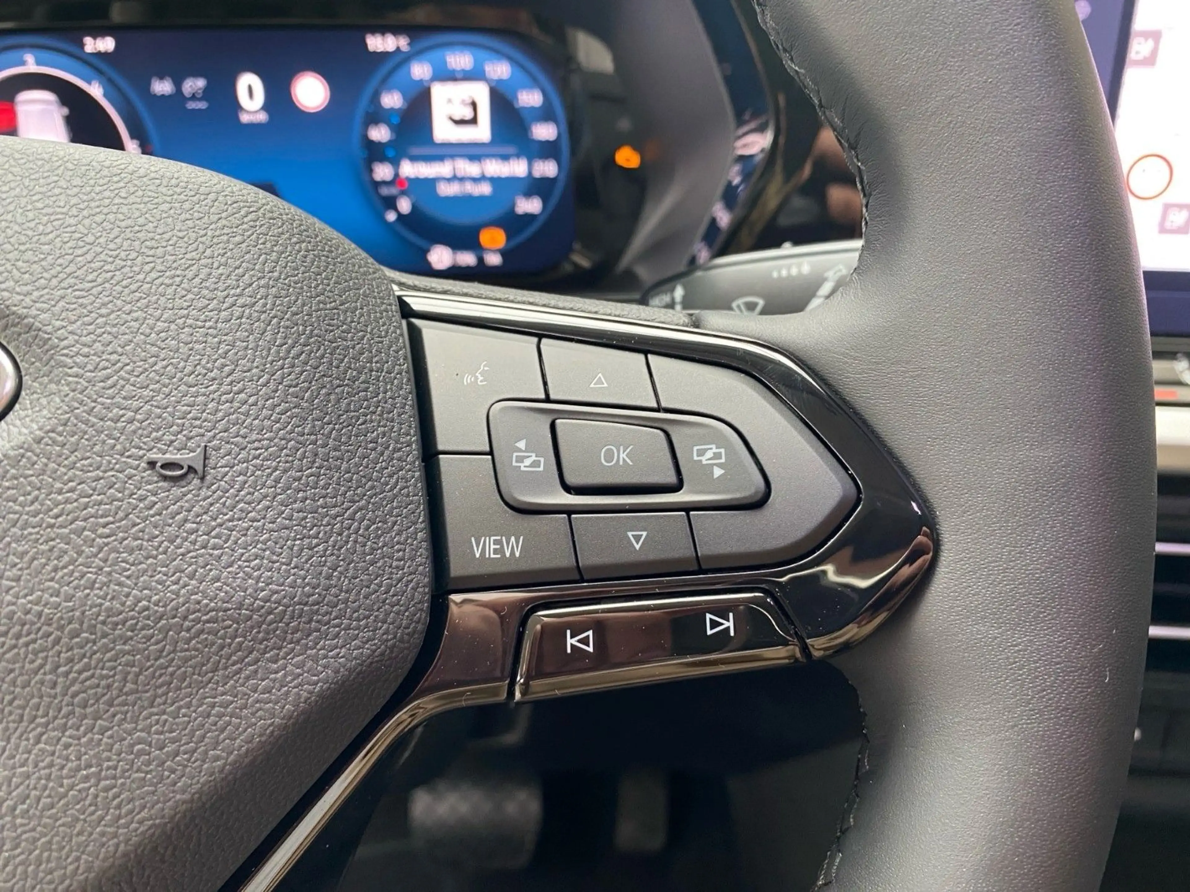 Ford Tourneo Connect Titanium Automatik — photo 11