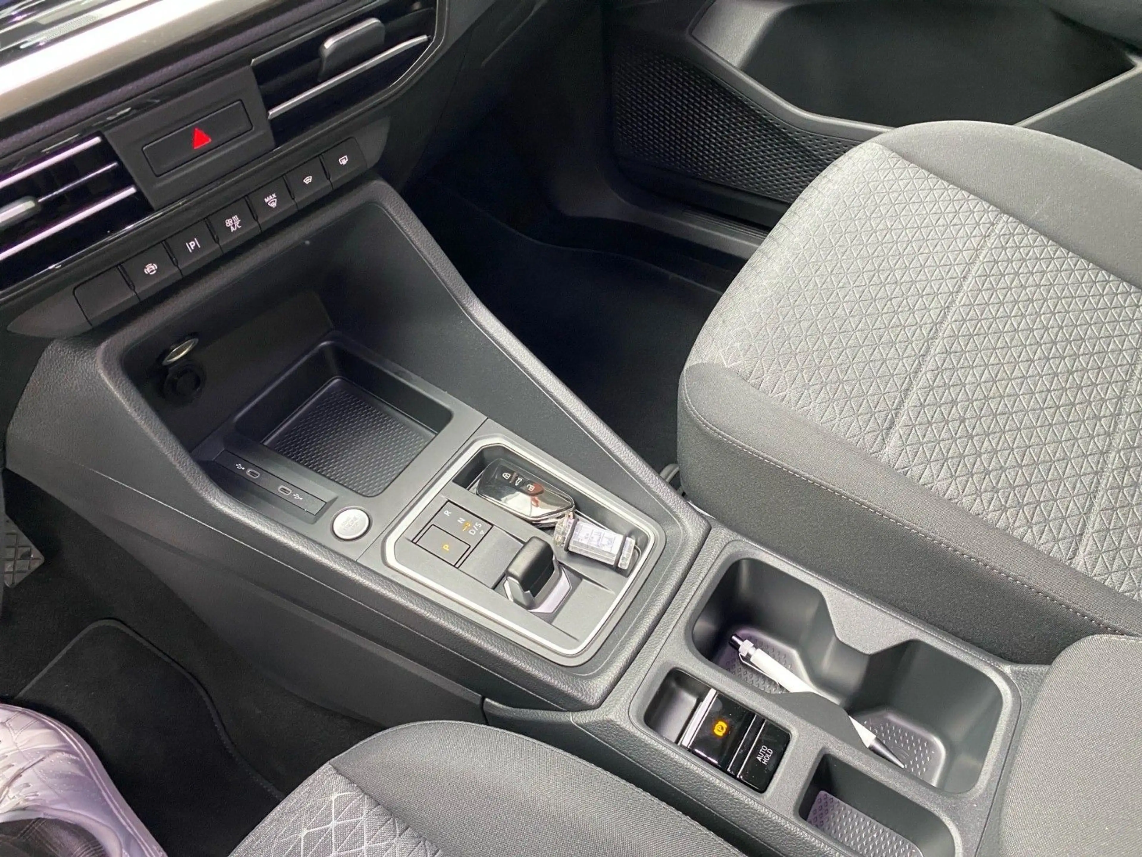 Ford Tourneo Connect Titanium Automatik — photo 14