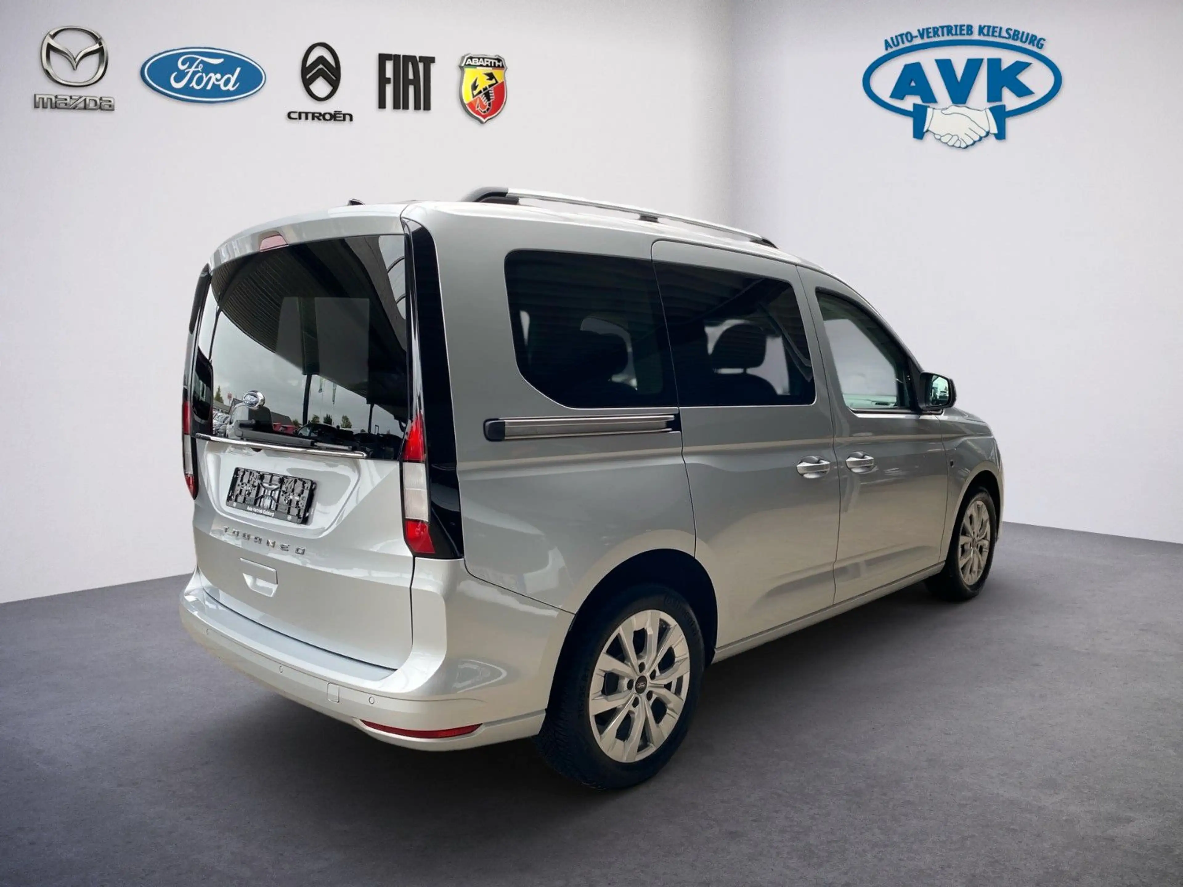 Ford Tourneo Connect Titanium Automatik — photo 4