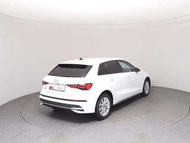 Audi A3 view 4