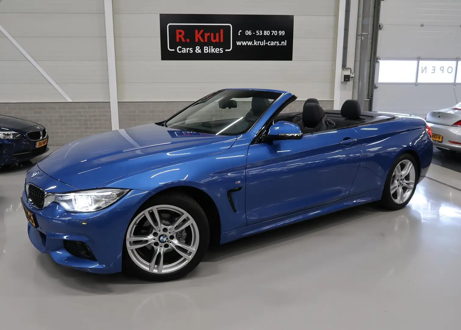 BMW 420 4-serie Cabrio 420i M-Sport Nekverwarming Harman/K Blauw - 1