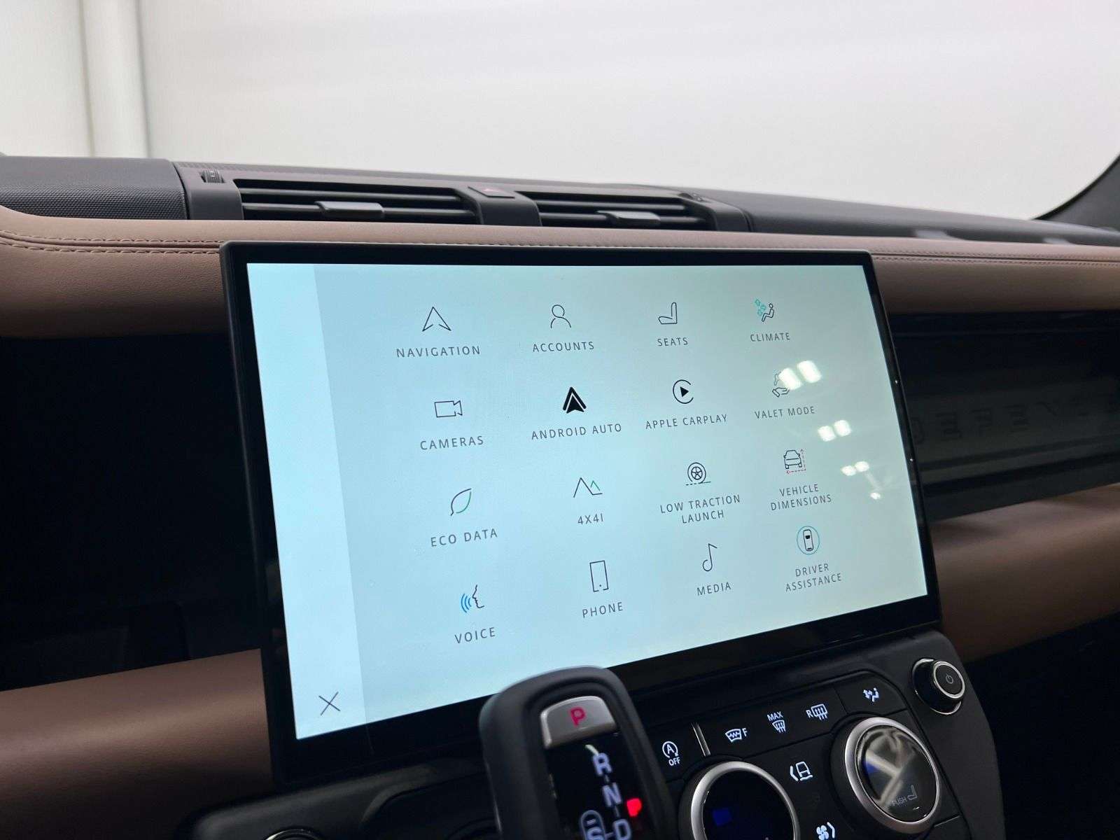 2026 Land Rover Defender 110 P400 X-DYNAMIC SE thumb 19