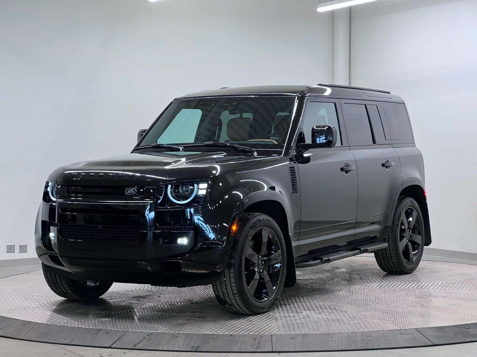 2026 Land Rover Defender 110 P400 X-DYNAMIC SE