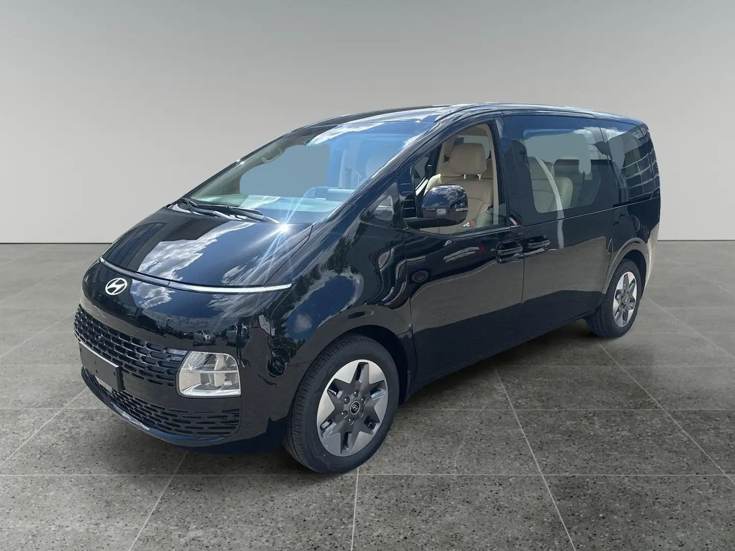 Hyundai STARIA HEV Wagon 1.6 T-GDi 6AT 9S Shine Чорний - 1