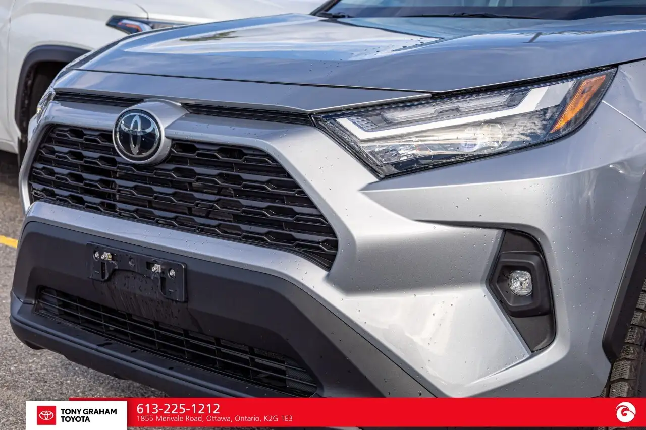 Toyota RAV 4 снимка Toyota RAV 4