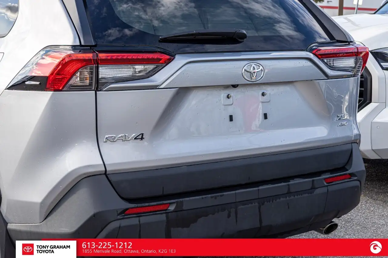 Toyota RAV 4 снимка Toyota RAV 4