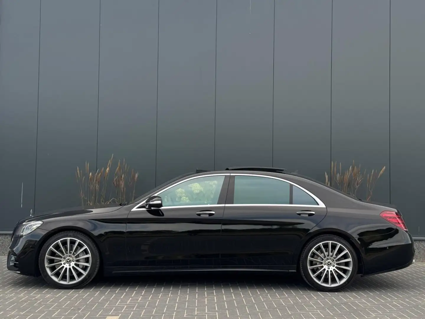 Mercedes-Benz S 560 L. Prem.Plus FULL PANO CHAUFFEURSPAKKET MM SEATS Negro - 2