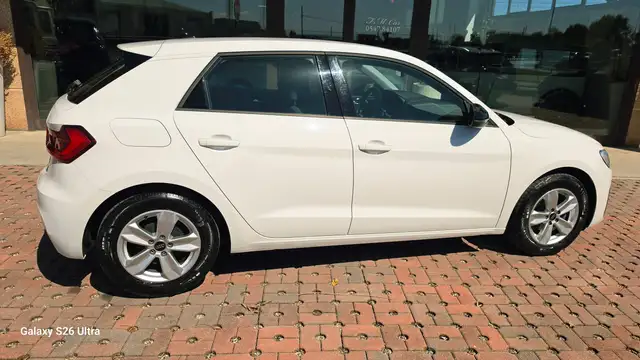 Audi A1 view 11