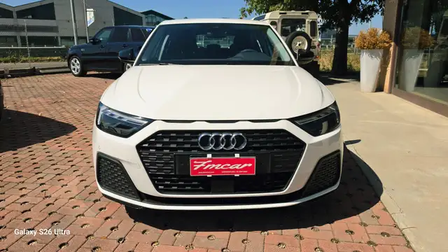 Audi A1 view 5