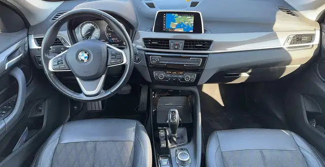BMW X1 view 11