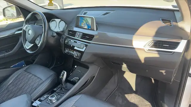 BMW X1 view 10