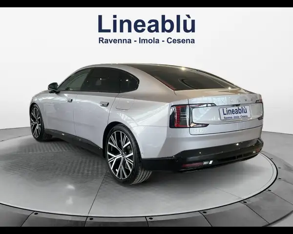 Volvo Es90 view 3