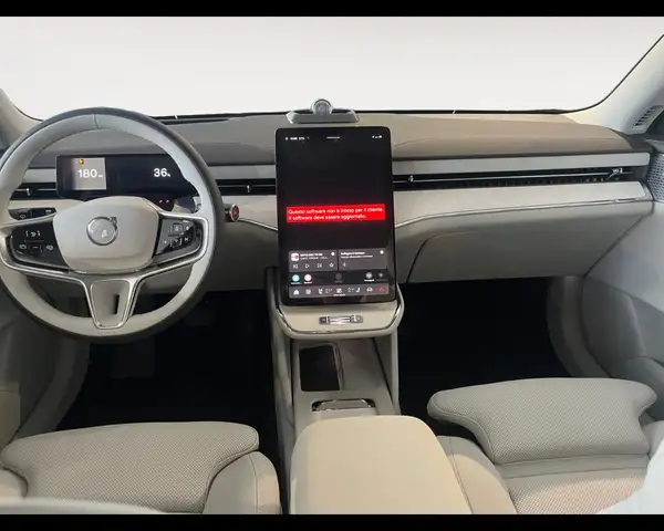 Volvo Es90 view 9