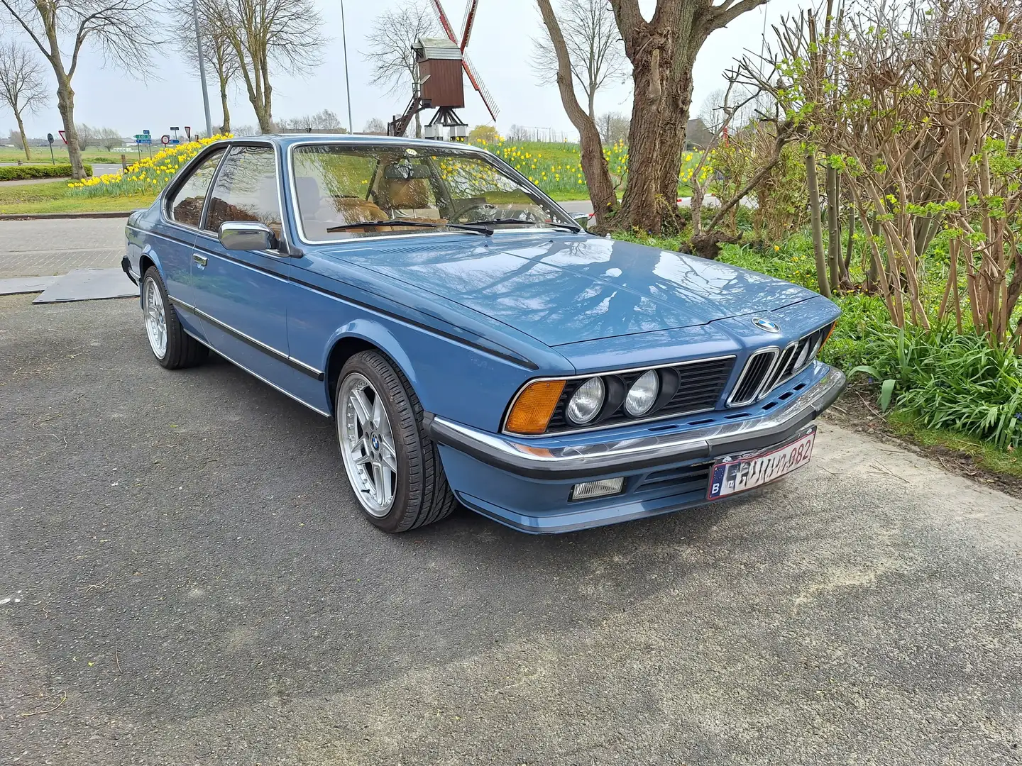 BMW 628 csi Azul - 1