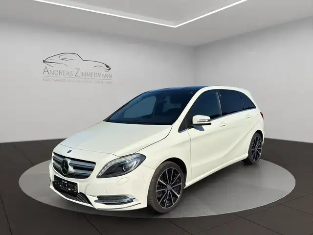 Mercedes-Benz B 220 B220 4Matic SPORT-PAKET/NAVI/AHK