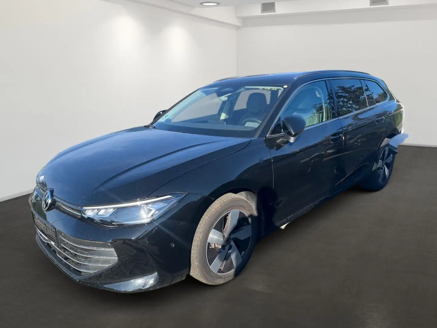 Volkswagen Passat Variant 2.0 TDI Business DSG AHK Navi LED Noir - 2