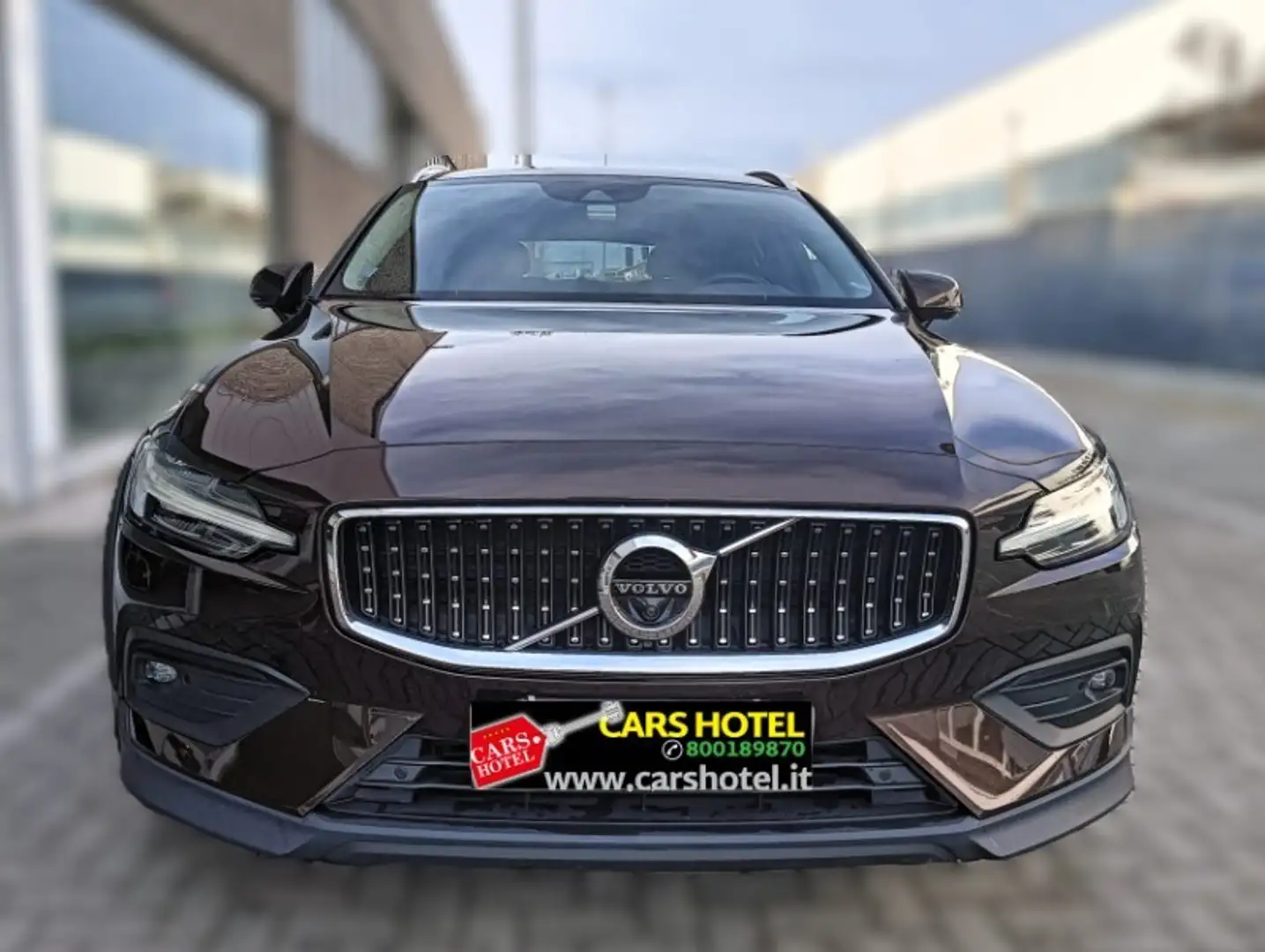 Volvo V60 Cross Country D4 AWD Geartronic Business Plus VOLVO SERVICE Brun - 1