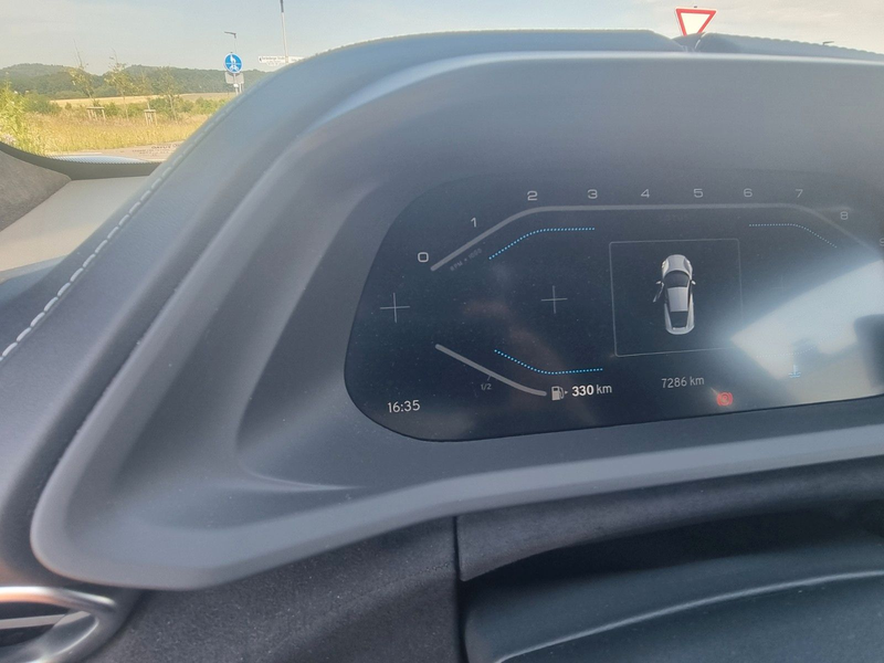 Lotus Emira i4 2.0 AMG DSG KomoTec 420PS — photo 11