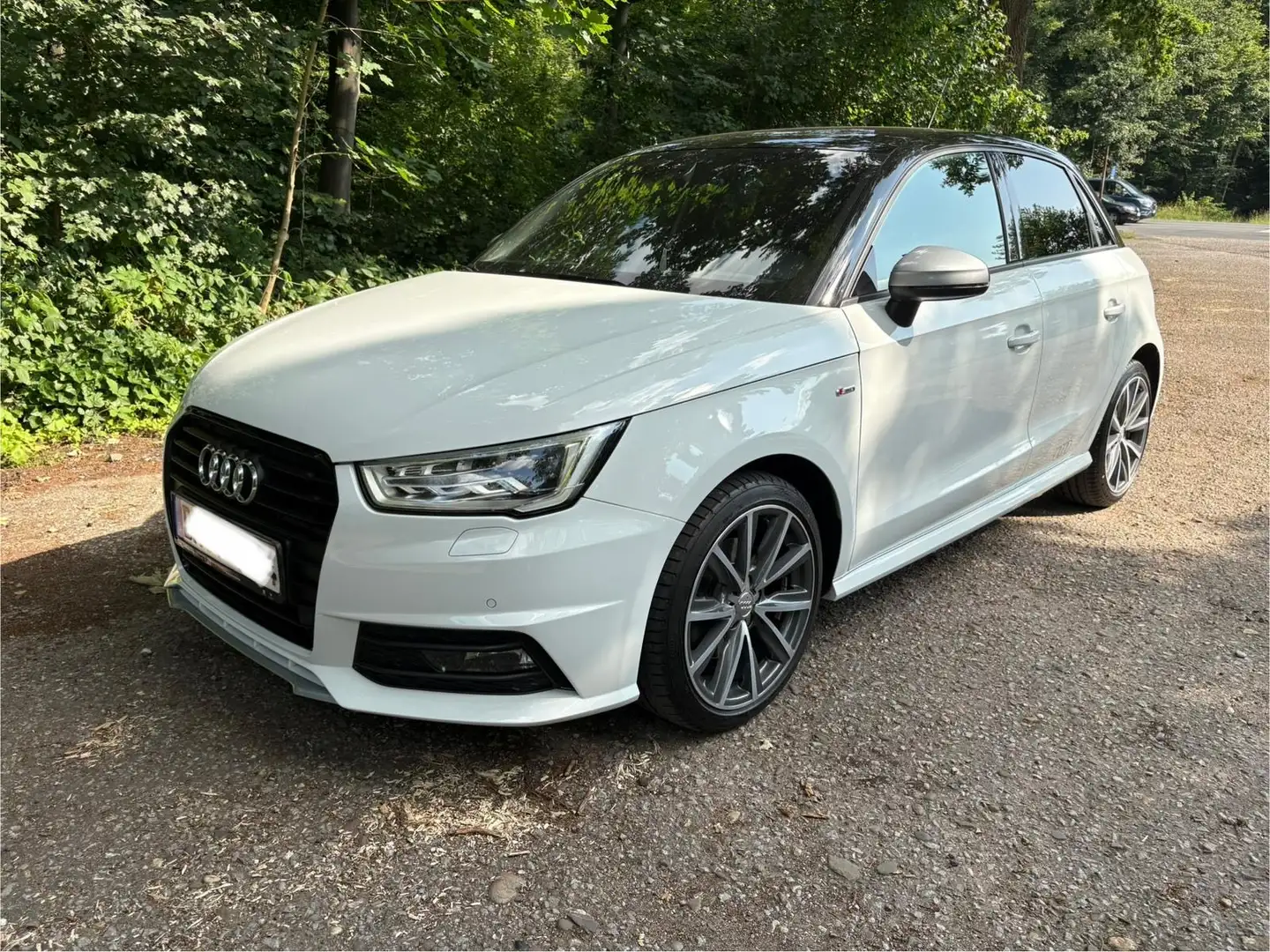 Audi A1 1.4 TFSI Sportback S-Line Tüv 05/2027 Weiß - 1