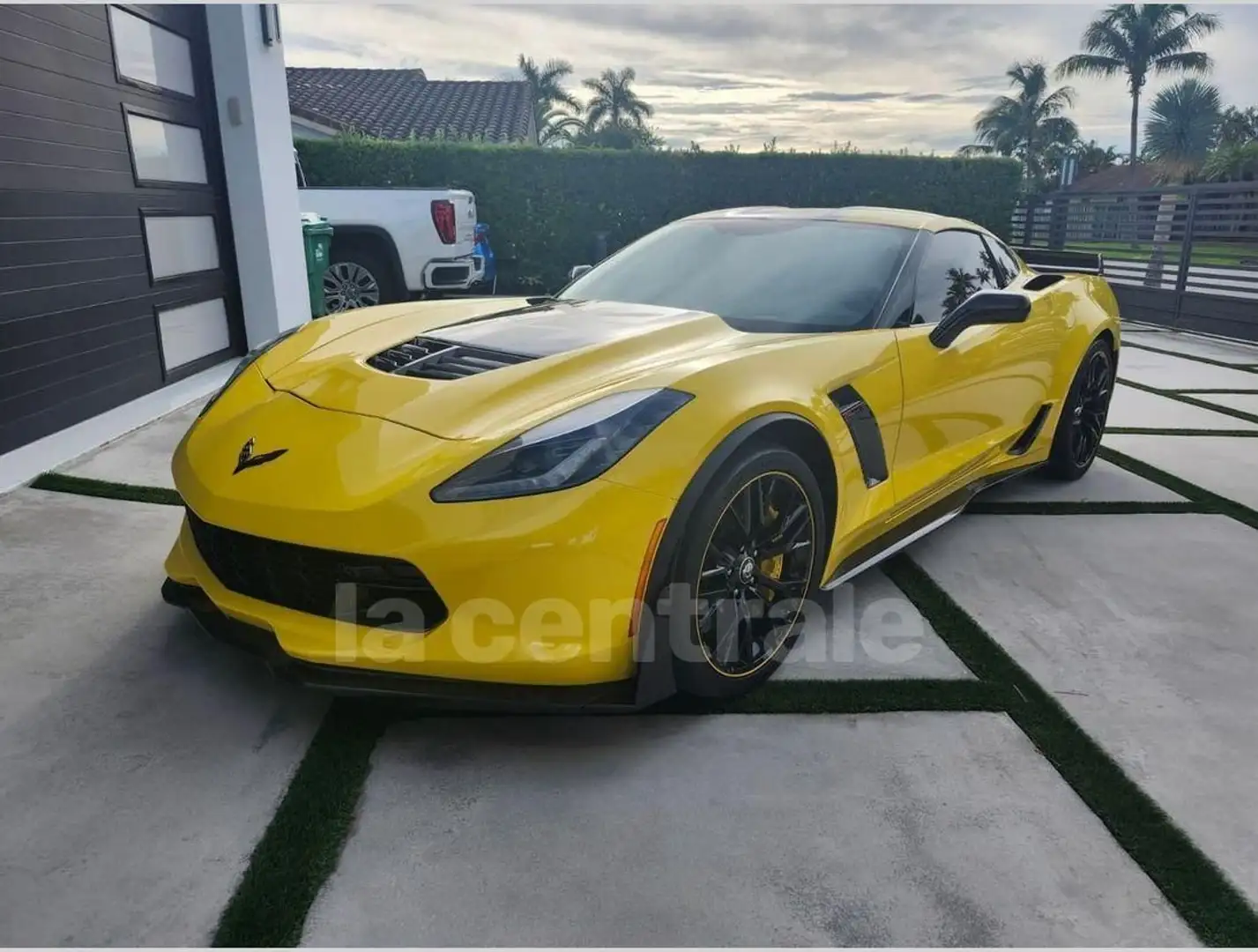 Chevrolet Corvette Oro - 2