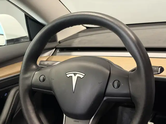 Tesla Model 3 view 22