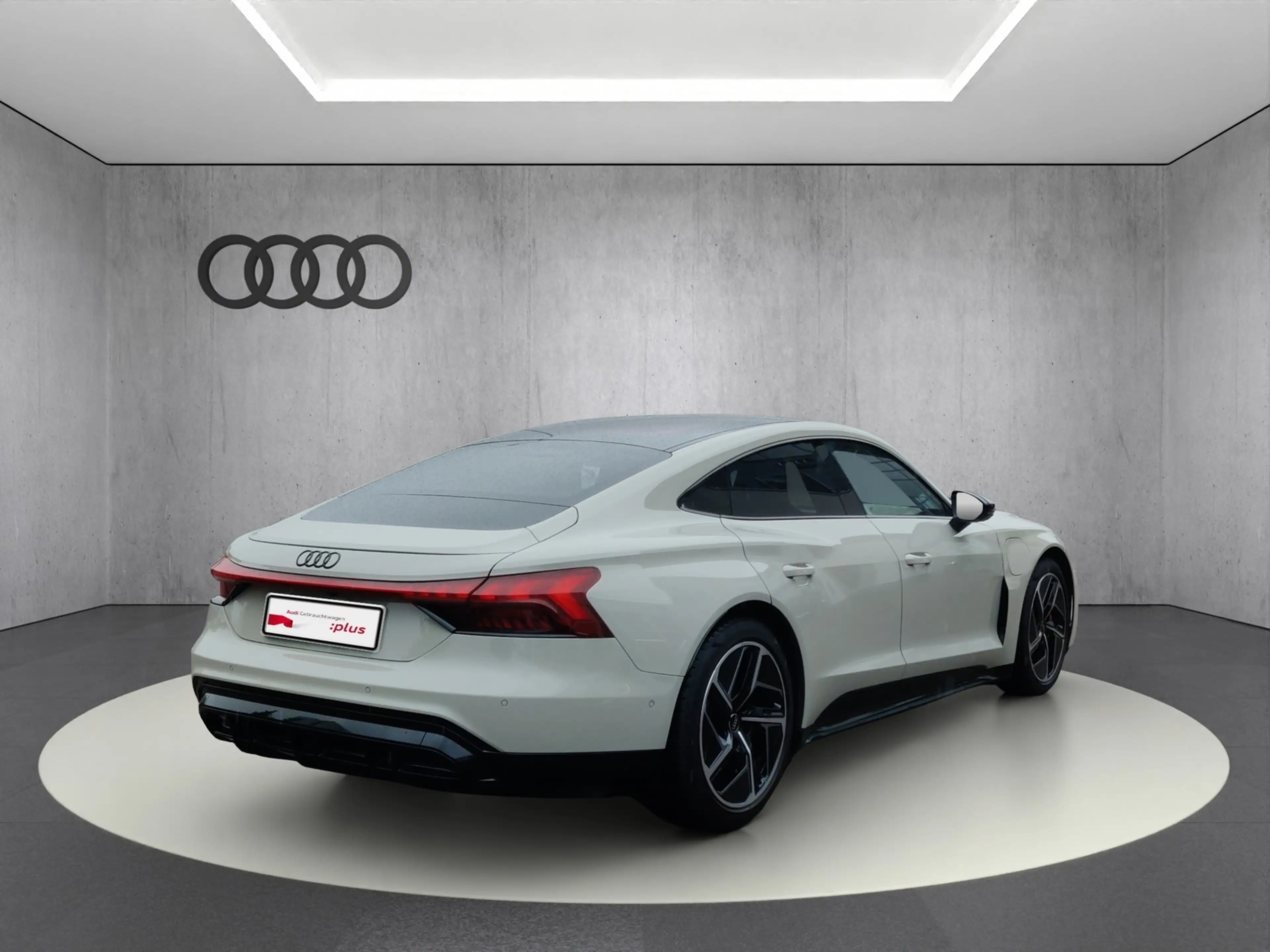 Audi e-tron GT quattro — photo 7