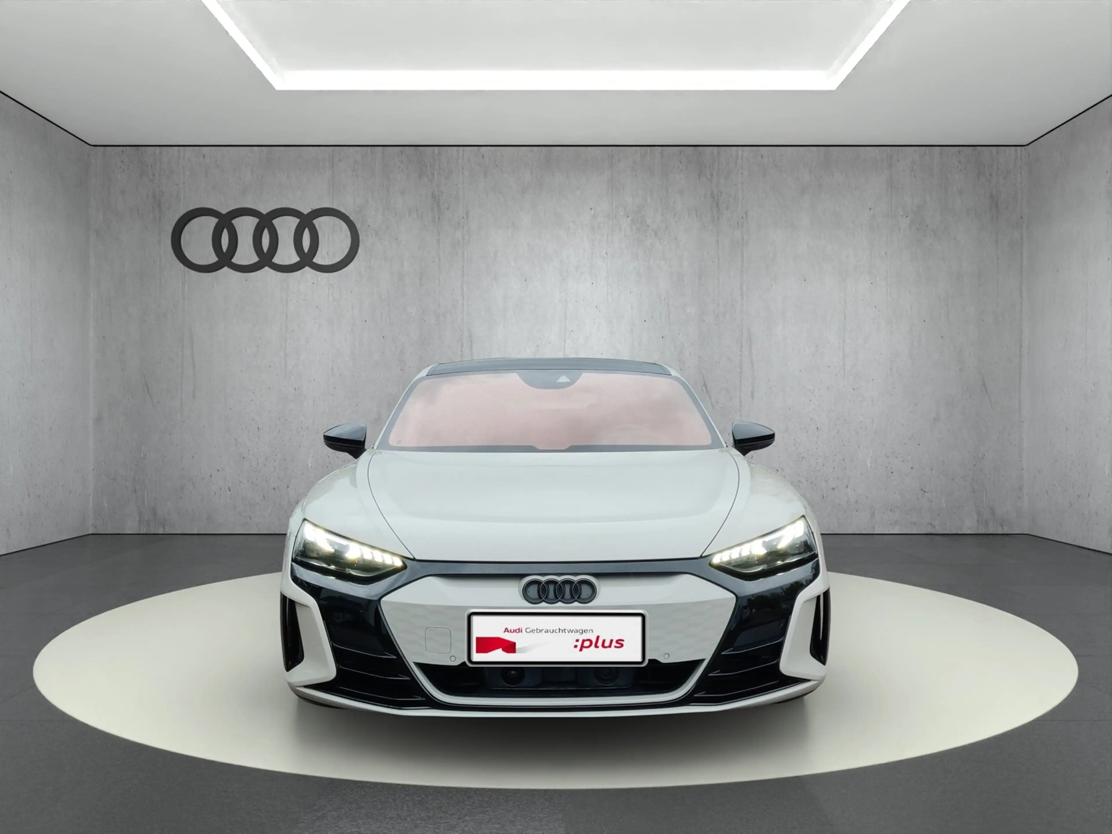 Audi e-tron GT quattro — photo 2