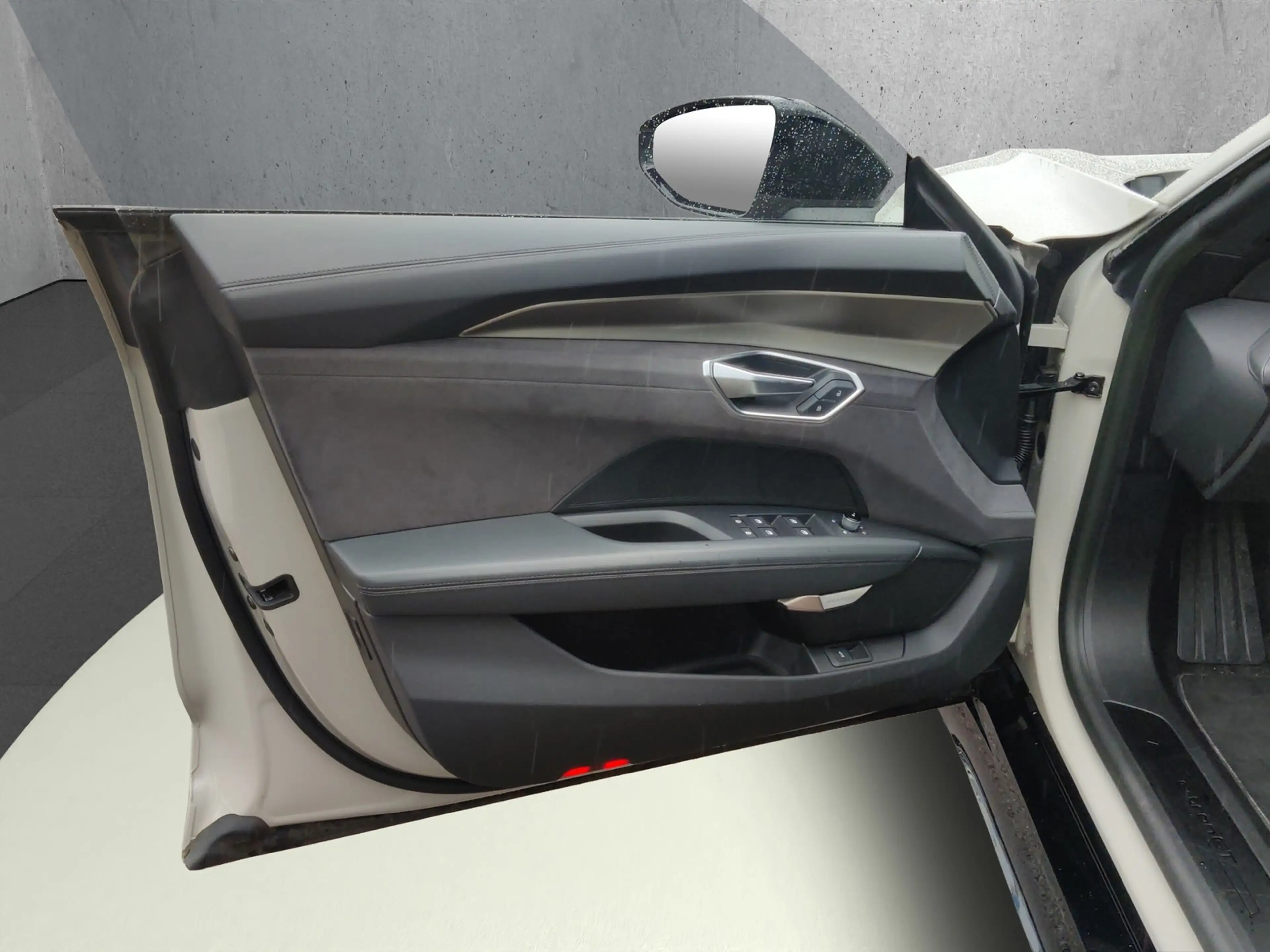 Audi e-tron GT quattro — photo 9