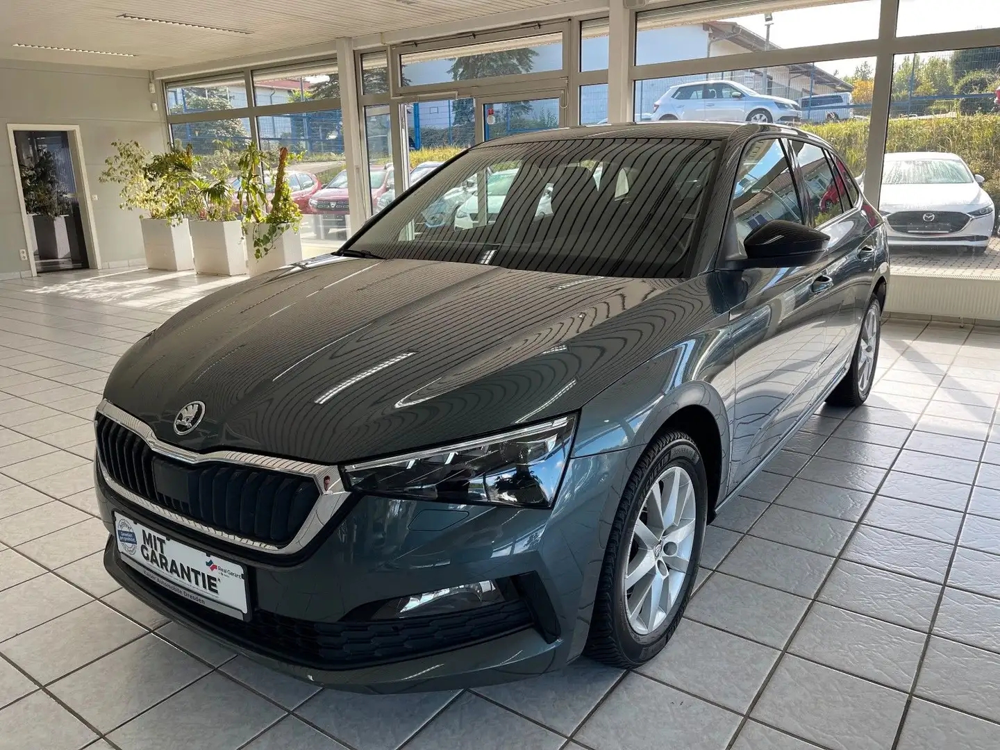 Skoda Scala 1.5 DSG Style LED*SpurAss*AppleCP*SitzHeiz Grau - 1