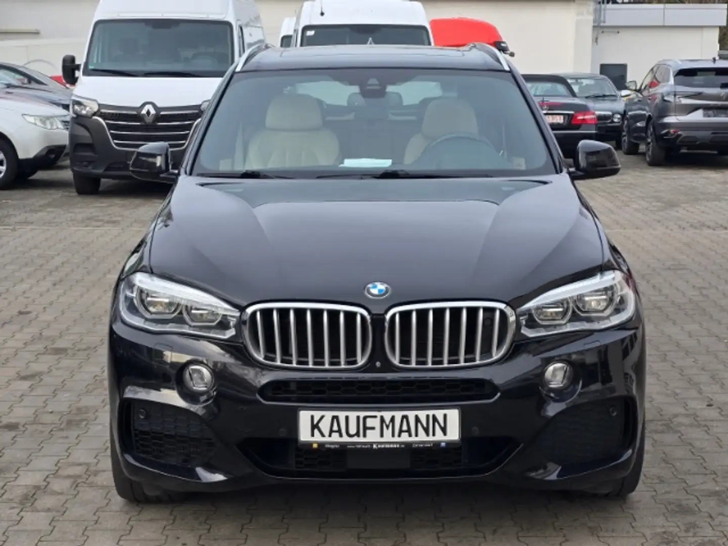 BMW X5 xDrive50i Sportpaket HUD AD StandHZG AHK-klappbar Schwarz - 2