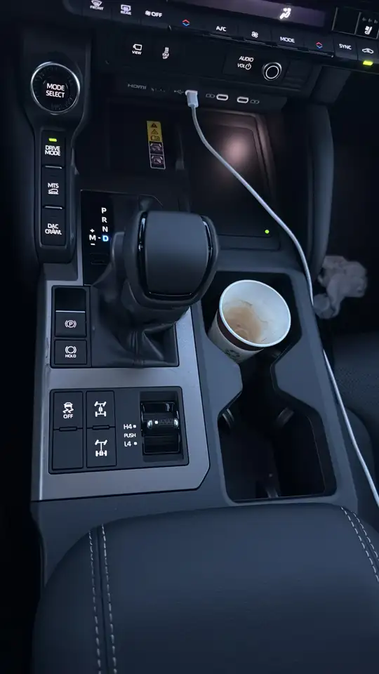 Toyota Land Cruiser 2026 — фото 11