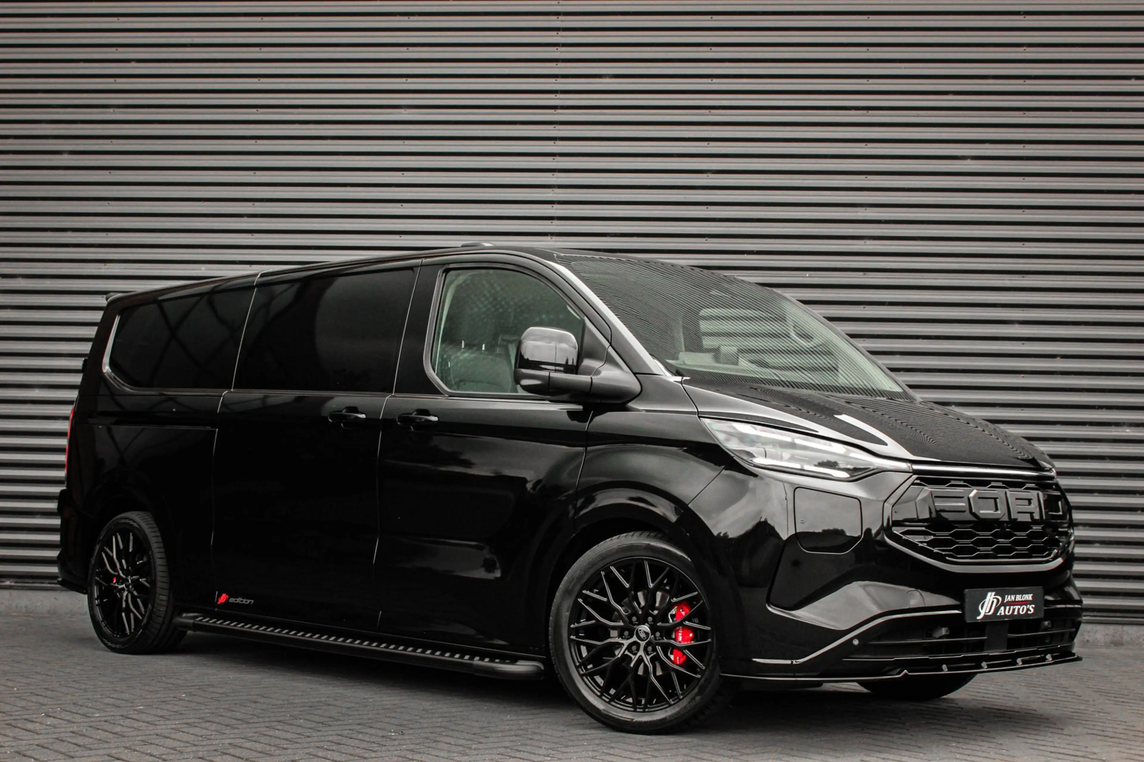 Ford E-Transit Cust. 340 L2H1 Limited 71 kWh 218PK / RAPTOR EDITO — photo 2