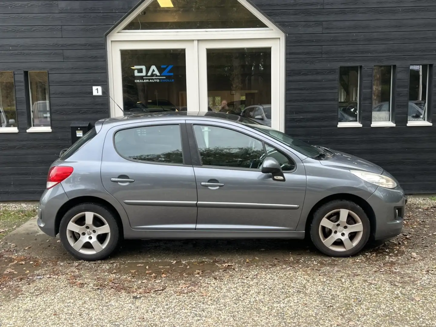 Peugeot 207 1.6 VTi XS Ecc/Audio/Pano/Lm Gris - 2