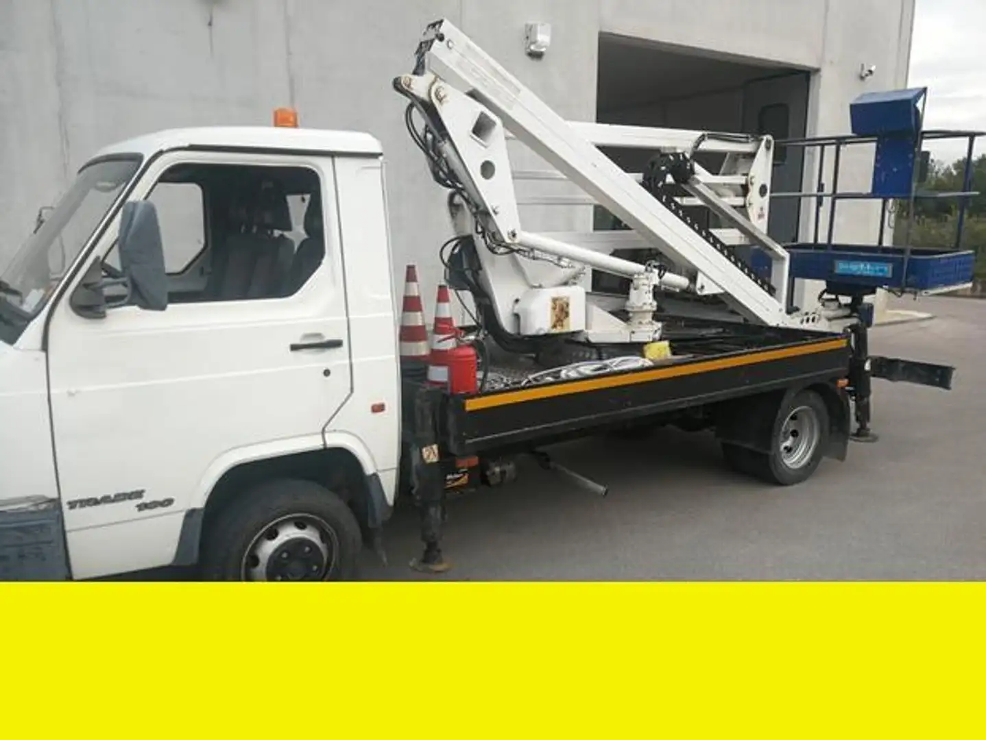 Nissan Trade - 1