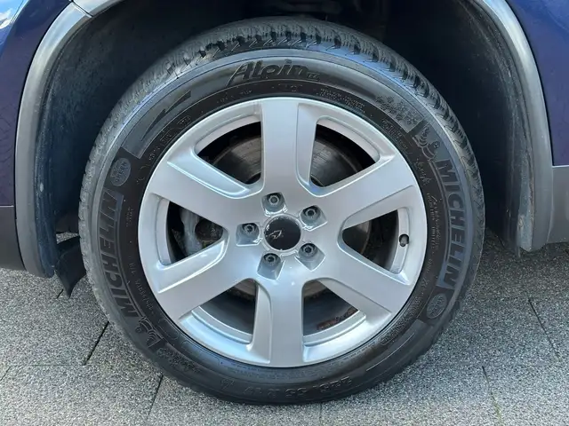 Volkswagen Tiguan view 7