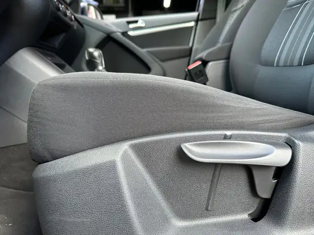 Volkswagen Tiguan view 23