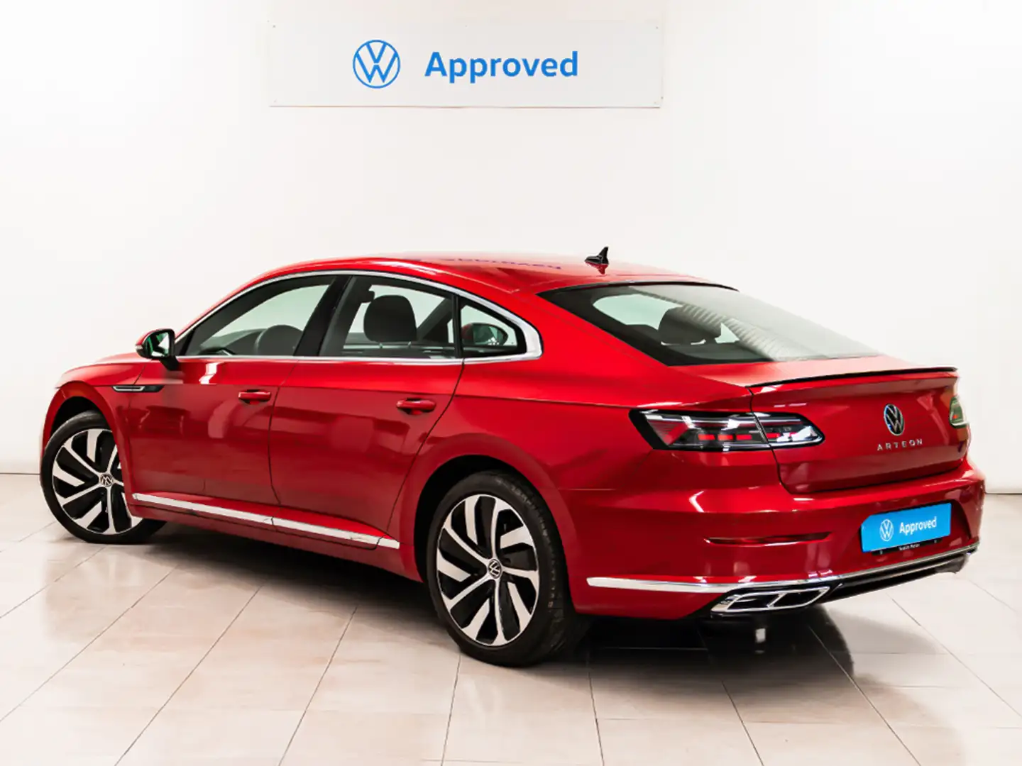 Volkswagen Arteon 2.0 TSI R-Line DSG7 140kW Piros - 2