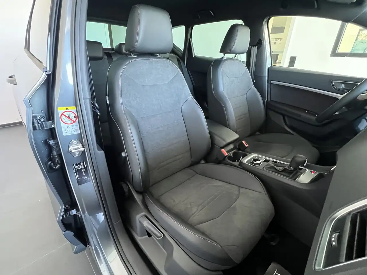 SEAT Ateca DSG FR Black Edition 360°|AHK|ACC|Stdhzg 24