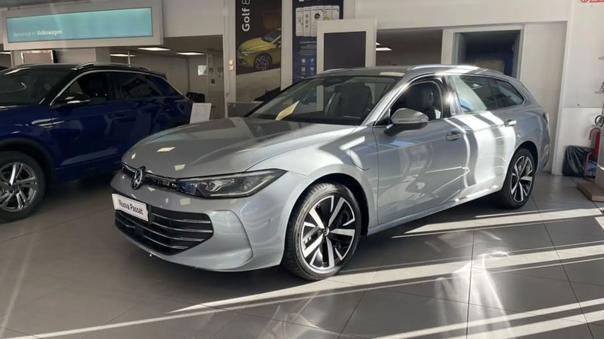 Volkswagen Passat 1.5 TSI eHybrid 204 CV DSG Business Argento - 1